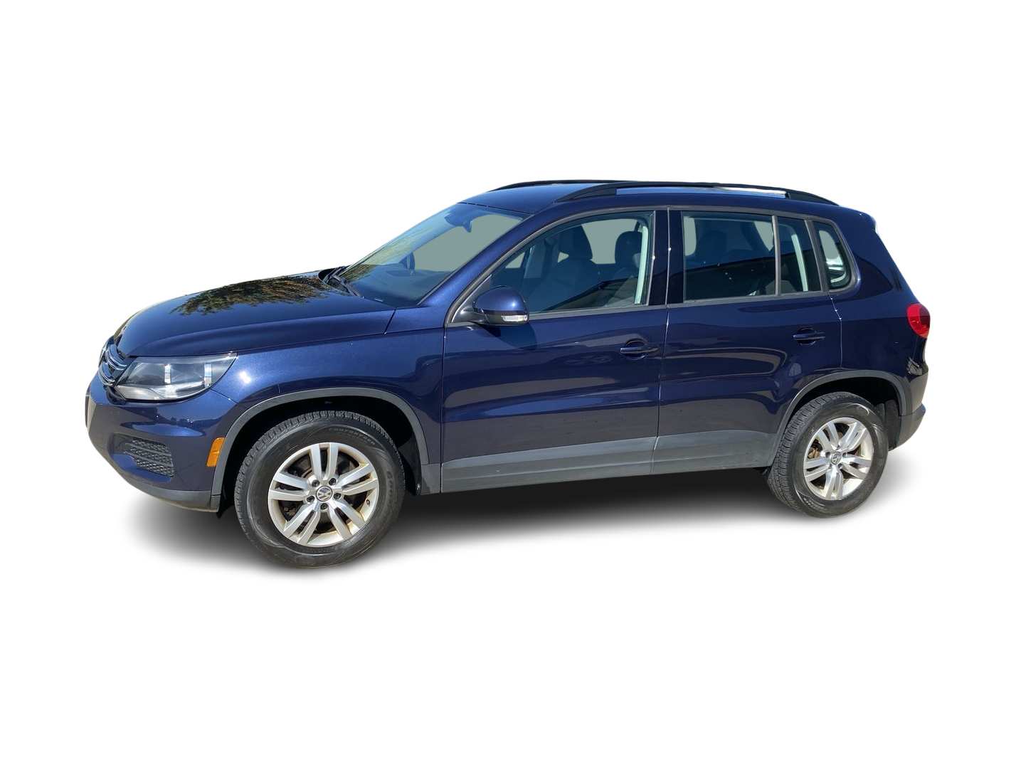 Thumbnail: 2016 Volkswagen Tiguan - 1