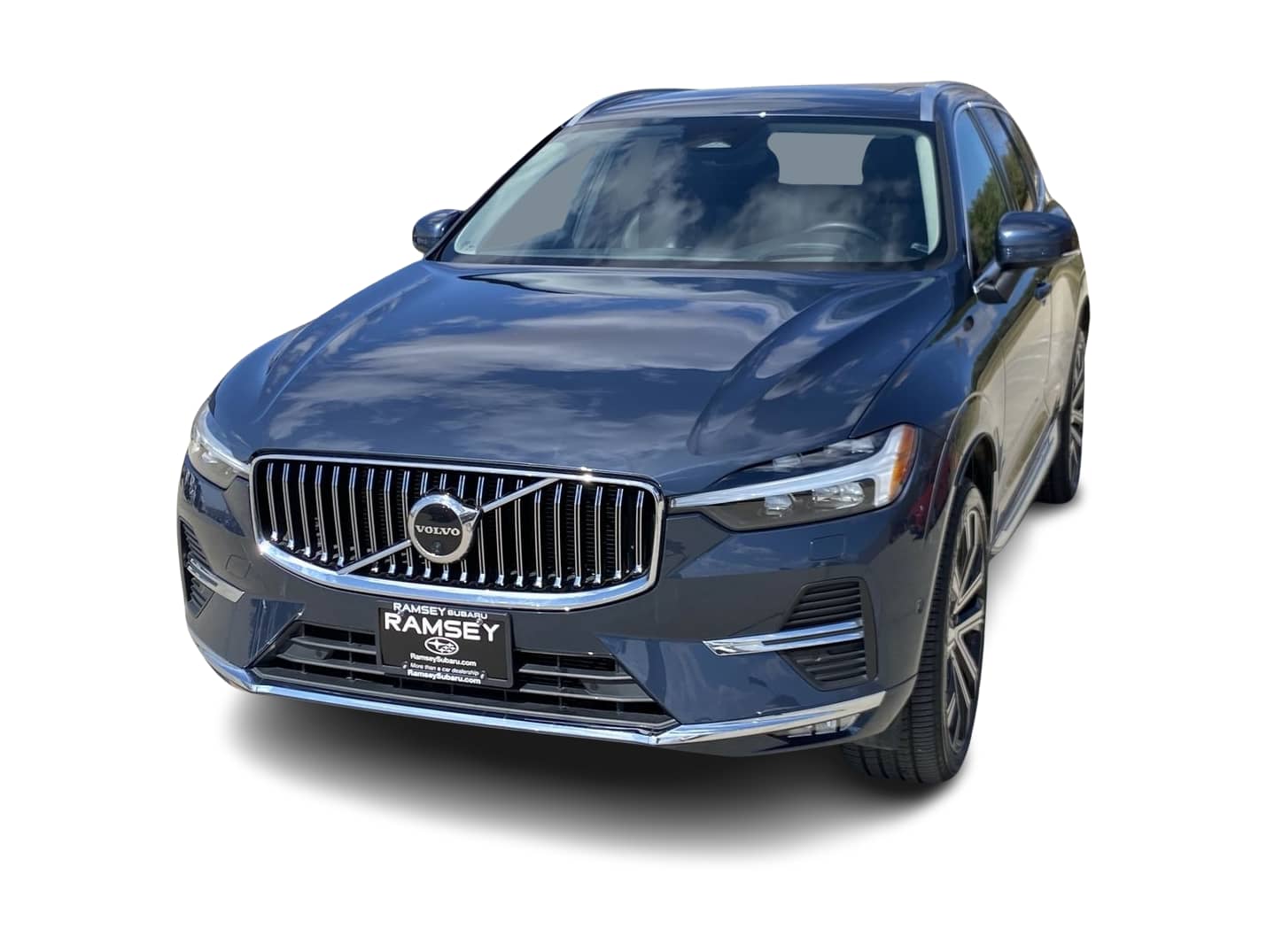 2023 Volvo XC60 B6 Ultimate -
                Urbandale, IA