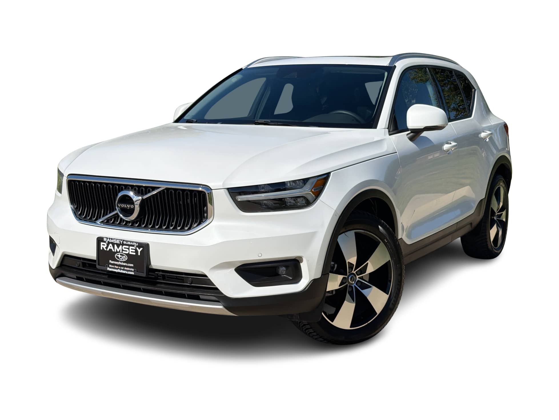 2021 Volvo XC40 T5 Momentum -
                  Urbandale, IA