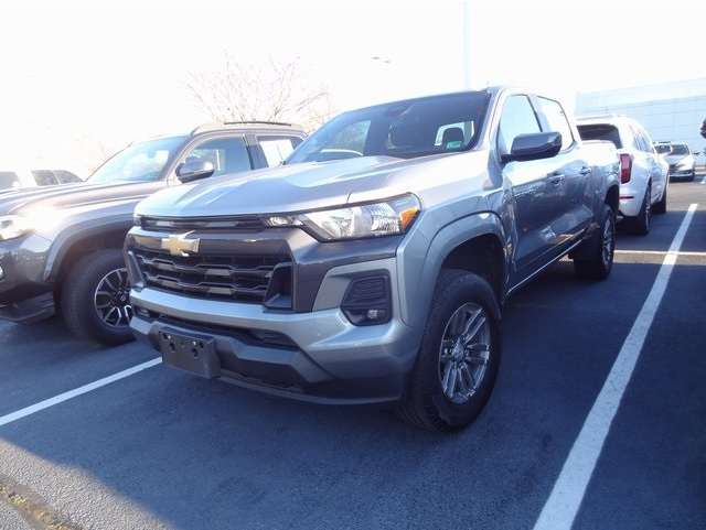 2024 Chevrolet Colorado LT's photo