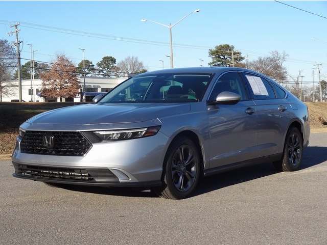 2023 Honda Accord EX's photo