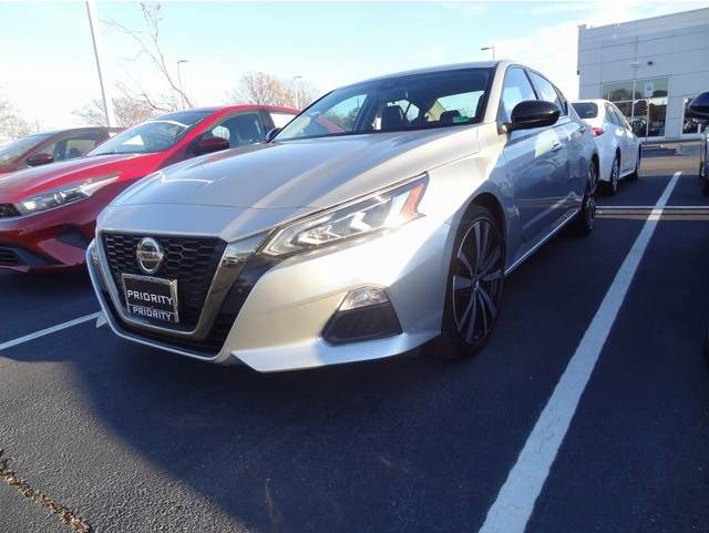 2022 Nissan Altima SR