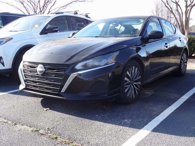 2024 Nissan Altima SV