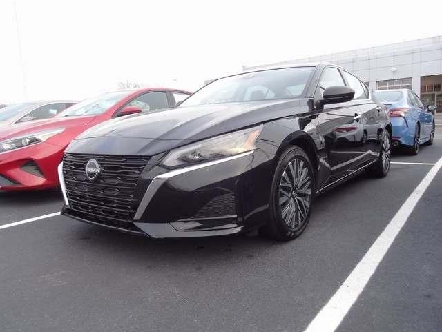 2024 Nissan Altima SV