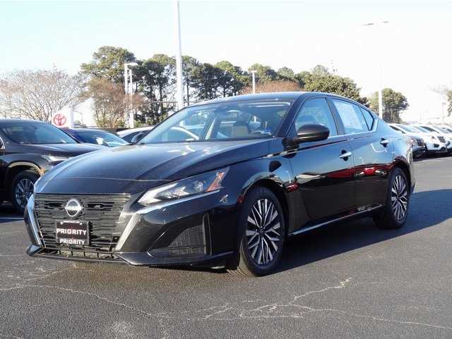 2024 Nissan Altima SV