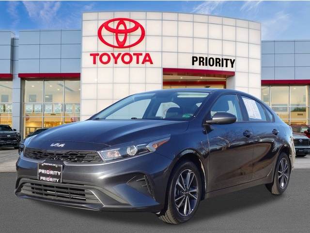 2023 Kia Forte LXS's photo