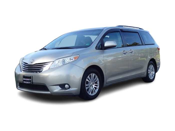 Thumbnail: 2016 Toyota Sienna - 1