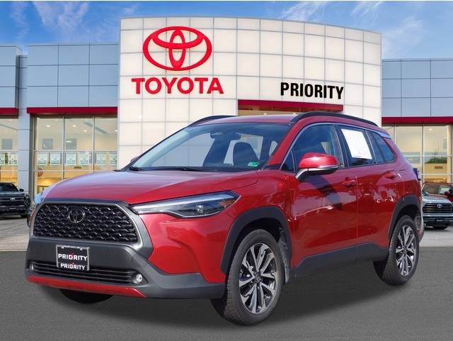 2023 Toyota Corolla Cross XLE's photo