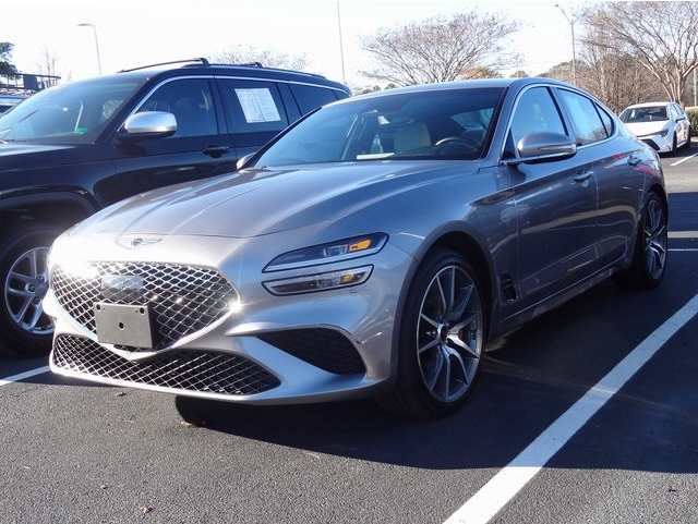 2024 GENESIS G70 Standard's photo