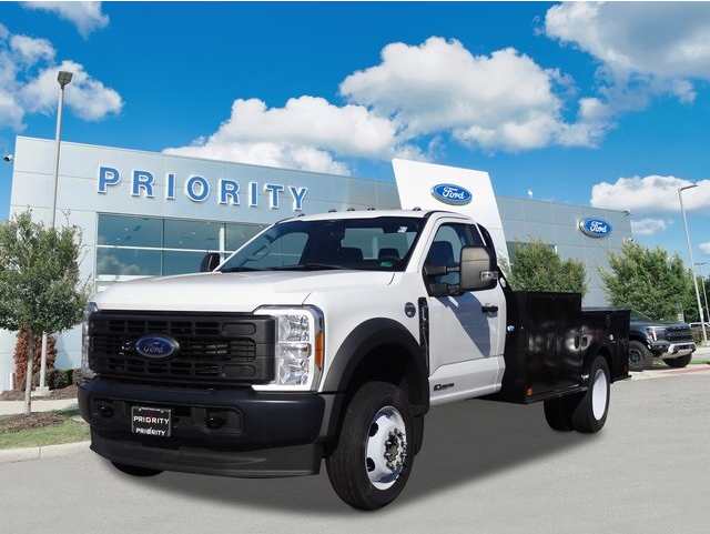 2023 Ford F-450 Super Duty Chassis Cab XL's photo