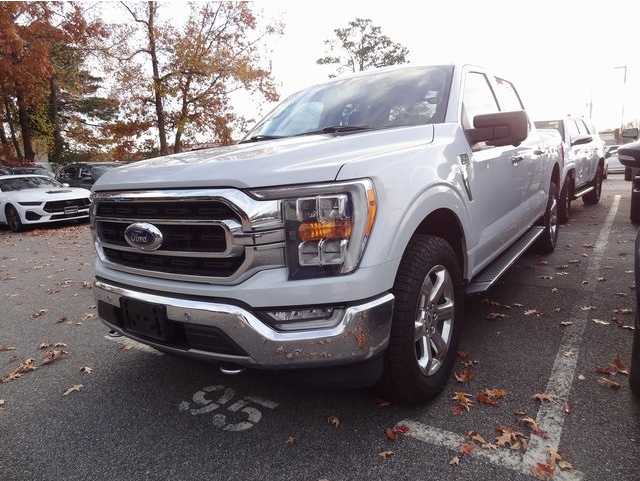 2021 Ford F-150 XLT's photo