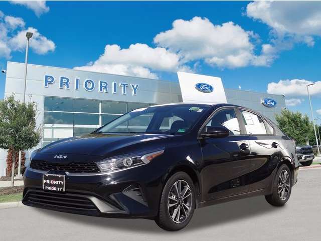2023 Kia Forte LXS