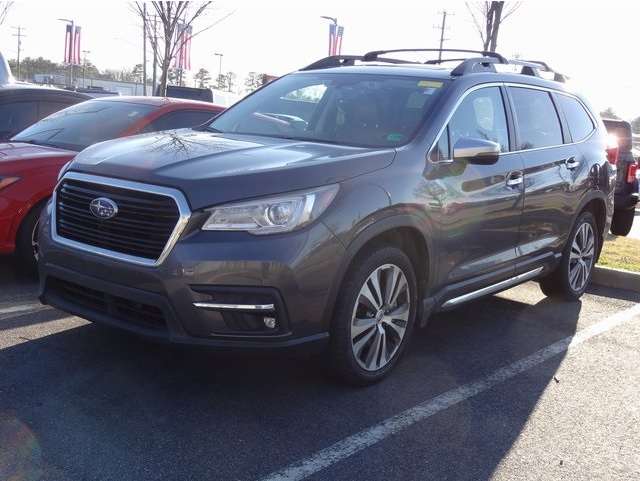 2022 Subaru Ascent Touring's photo
