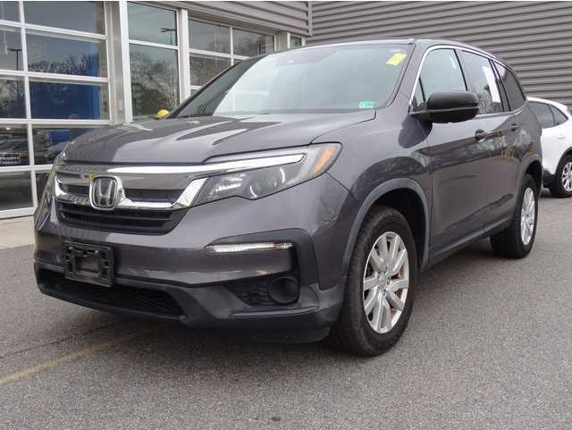 2019 Honda Pilot LX's photo