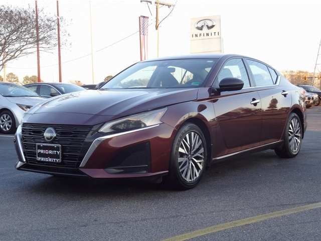 2024 Nissan Altima SV