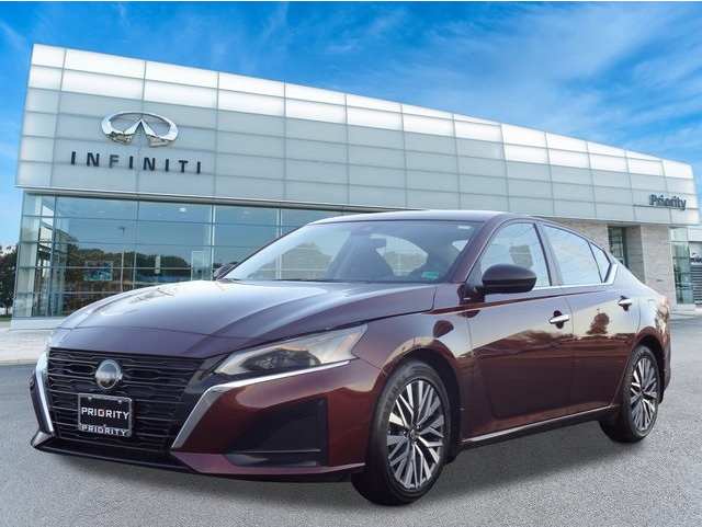 2024 Nissan Altima SV