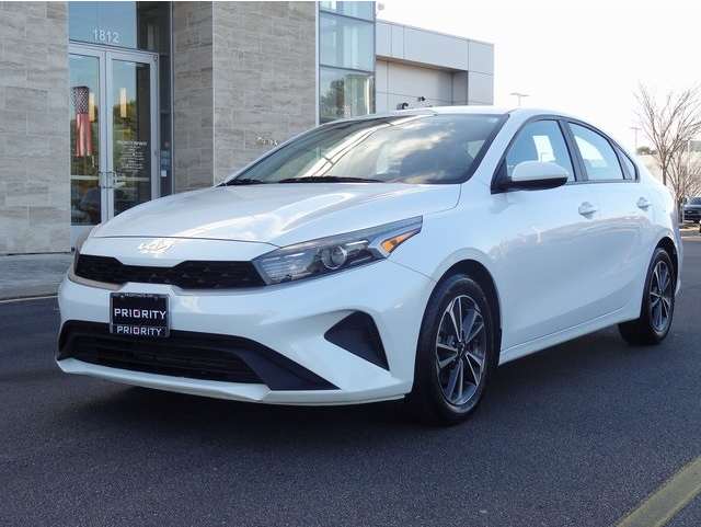 2023 Kia Forte LXS's photo