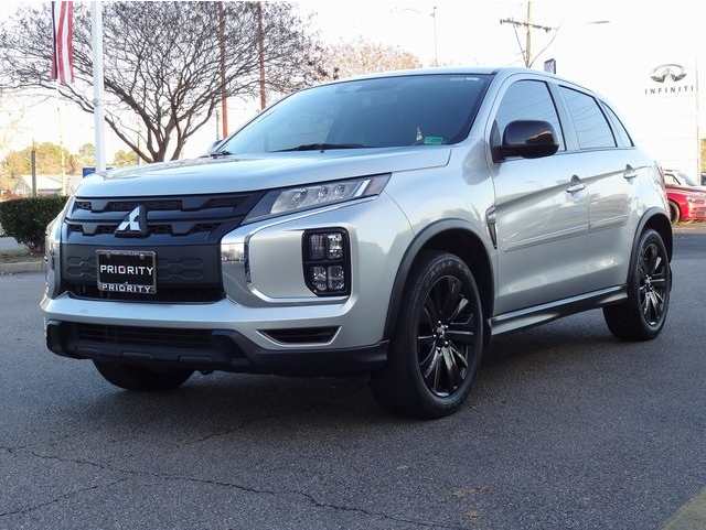 2021 Mitsubishi Outlander Sport LE's photo