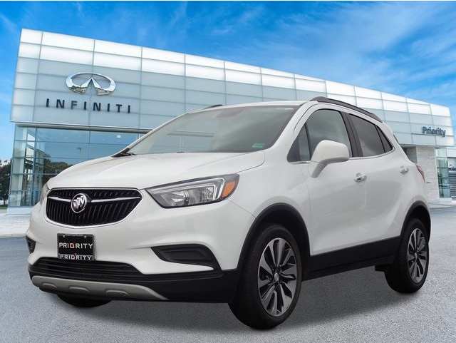 2022 Buick Encore Preferred's photo