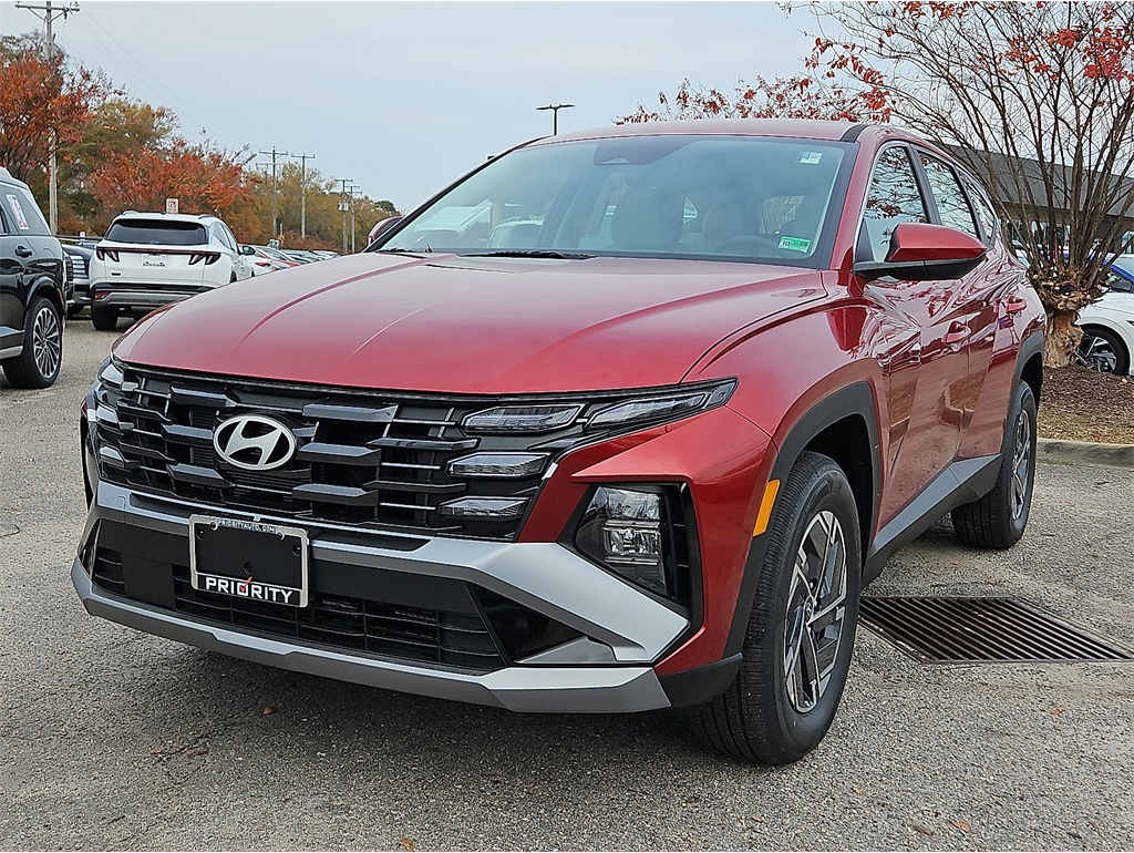 2026 Hyundai Tucson Blue SE's photo