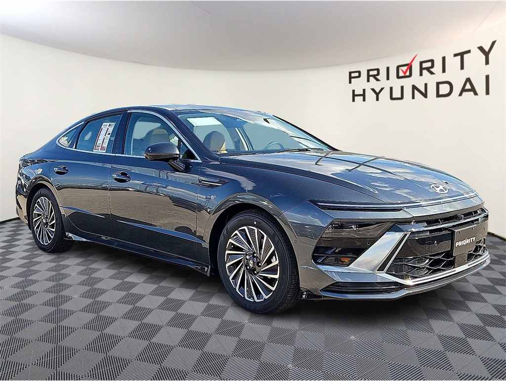 2025 Hyundai Sonata Hybrid Limited's photo