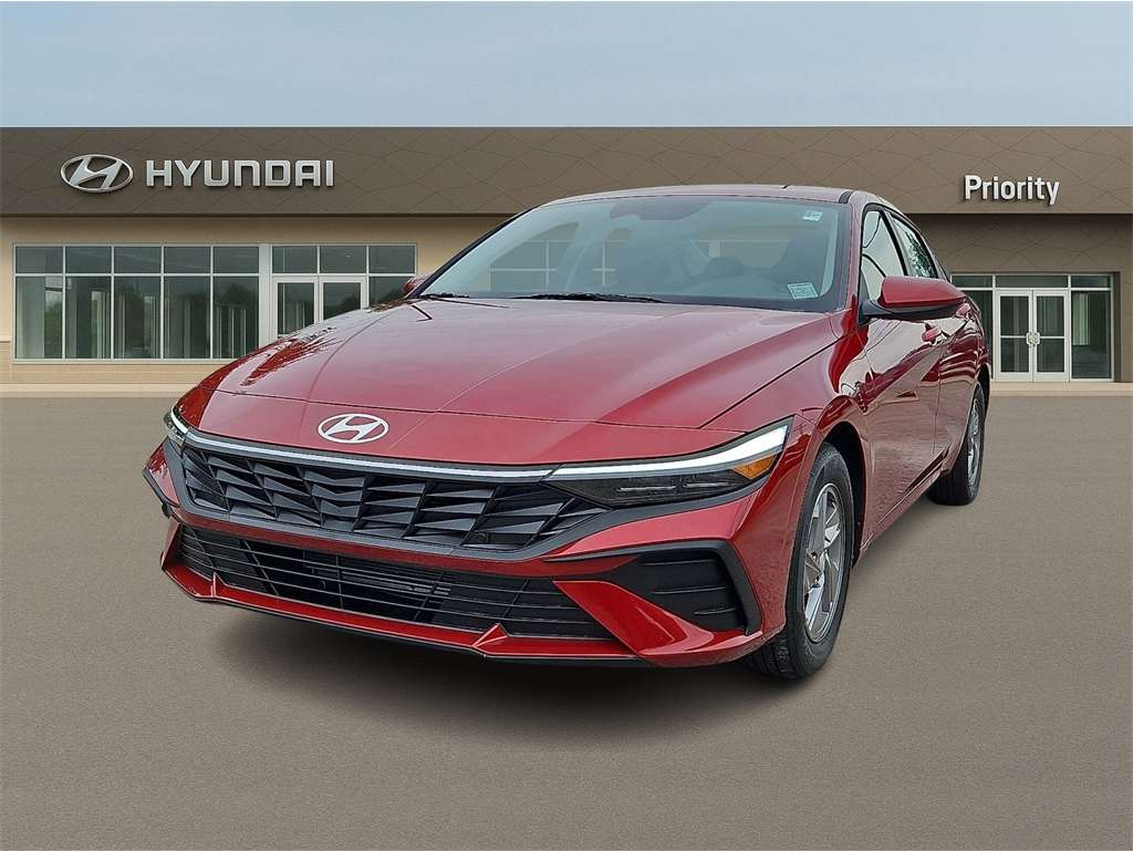 2025 Hyundai Elantra SE