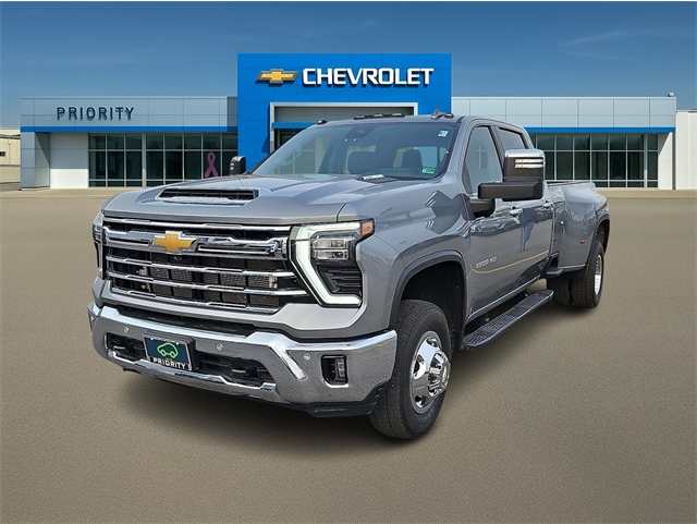 2025 Chevrolet Silverado 3500HD LTZ's photo