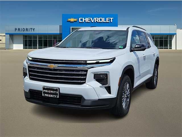 2025 Chevrolet Traverse LT's photo