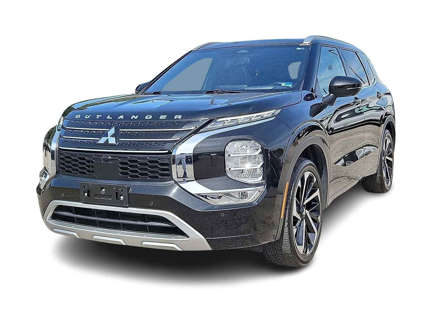 Thumbnail: 2023 Mitsubishi Outlander - 1