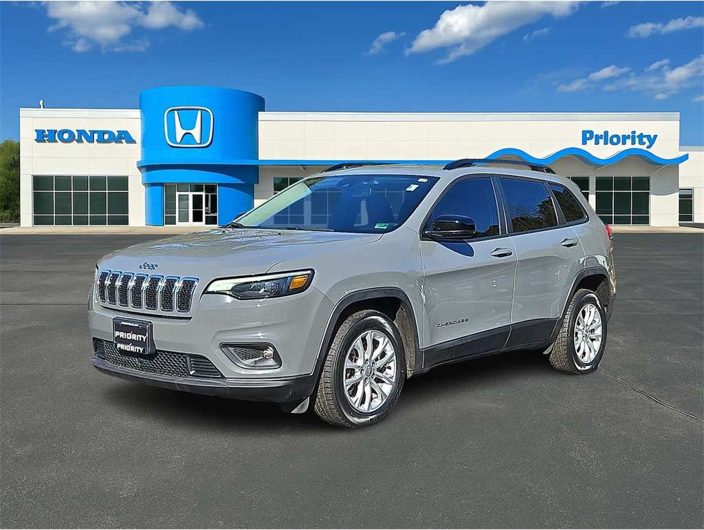 2022 Jeep Cherokee Latitude Lux's photo