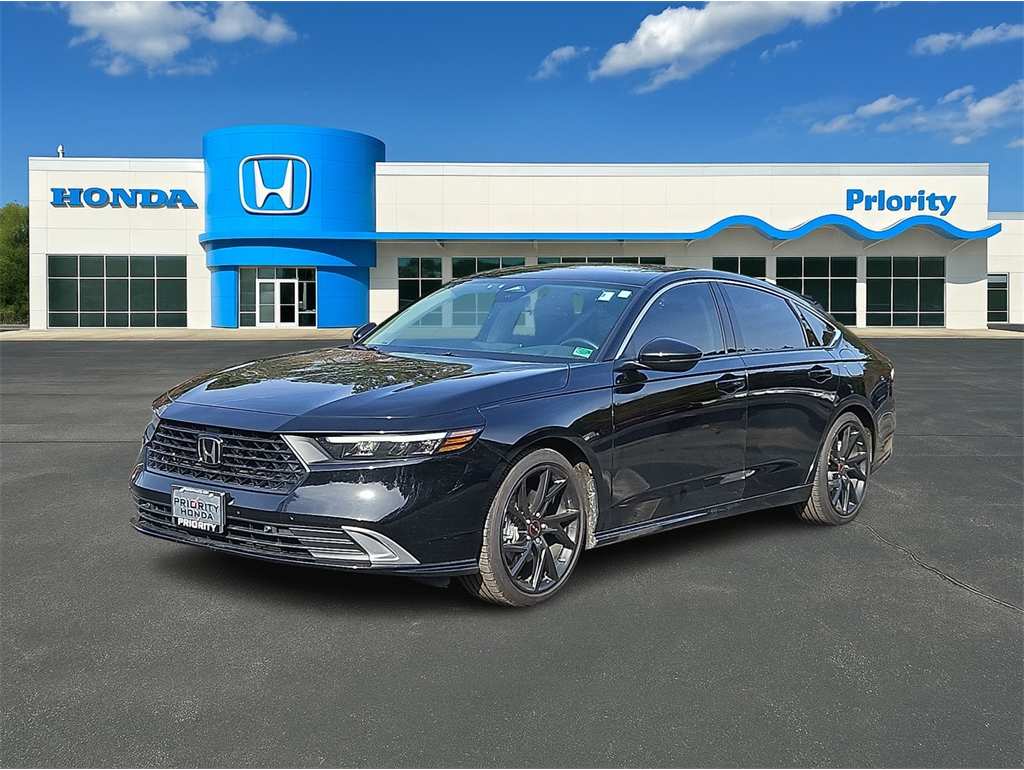 2025 Honda Accord Hybrid Touring's photo