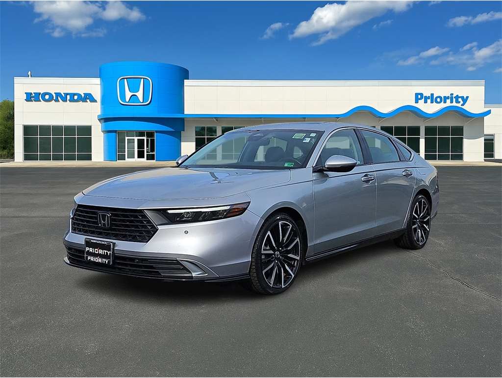 2024 Honda Accord Hybrid Touring's photo