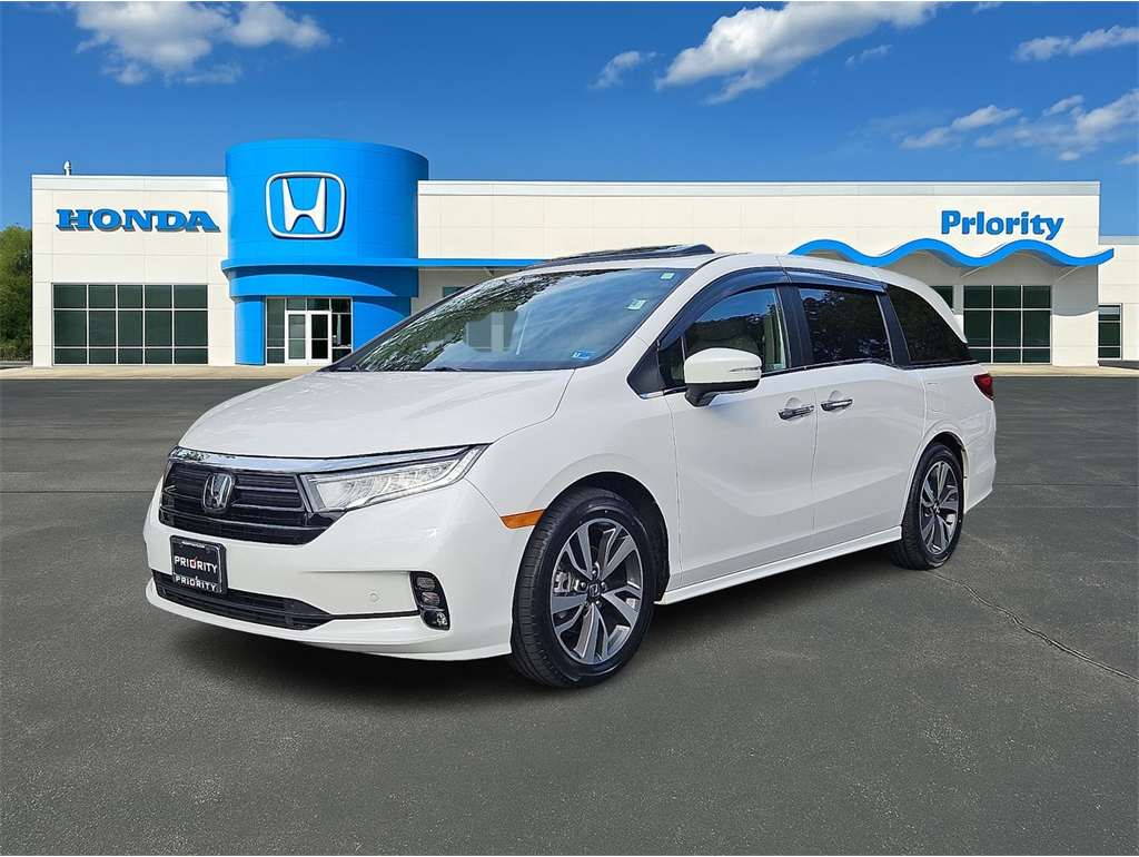 2024 Honda Odyssey Touring's photo