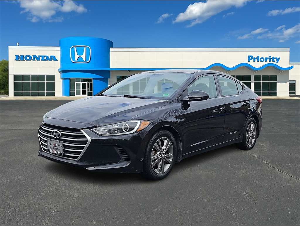 2017 Hyundai Elantra SE's photo