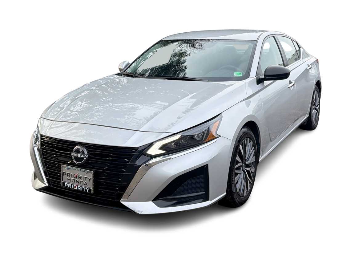 Thumbnail: 2024 Nissan Altima - 1