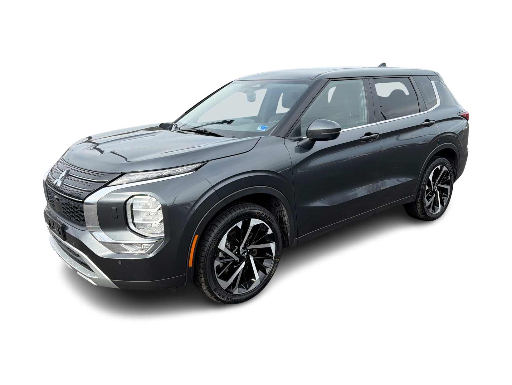 Thumbnail: 2024 Mitsubishi Outlander - 1