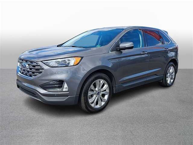 2022 Ford Edge Titanium's photo