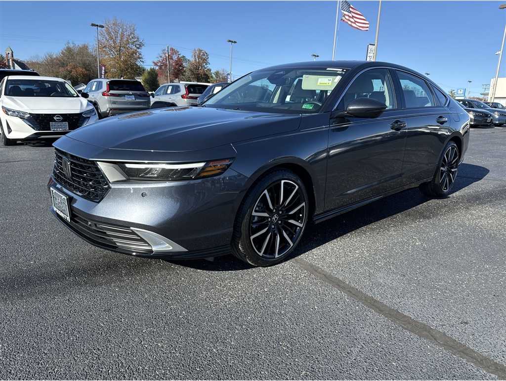 2025 Honda Accord Hybrid Touring's photo
