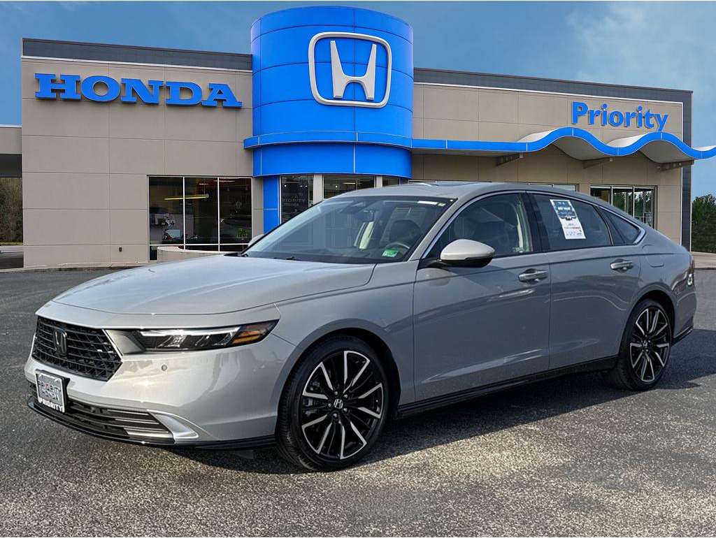2024 Honda Accord Hybrid Touring's photo