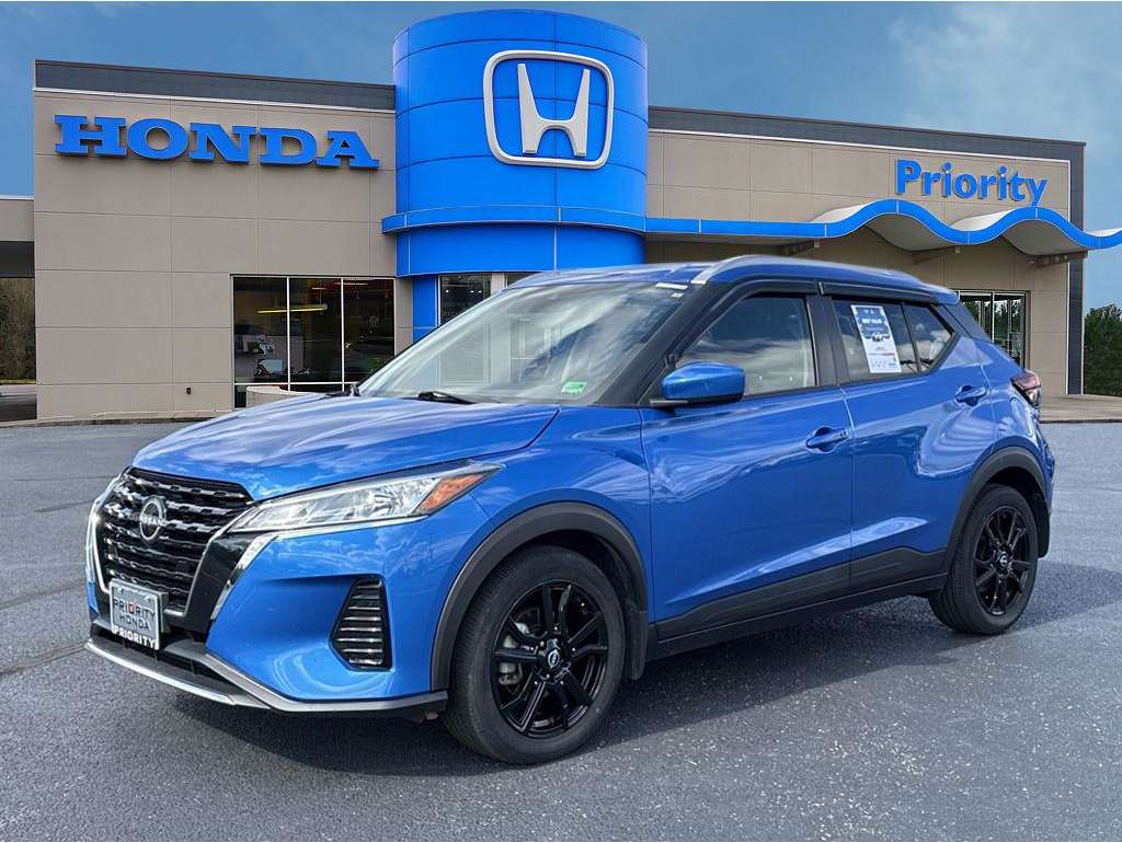 2023 Nissan Kicks SV