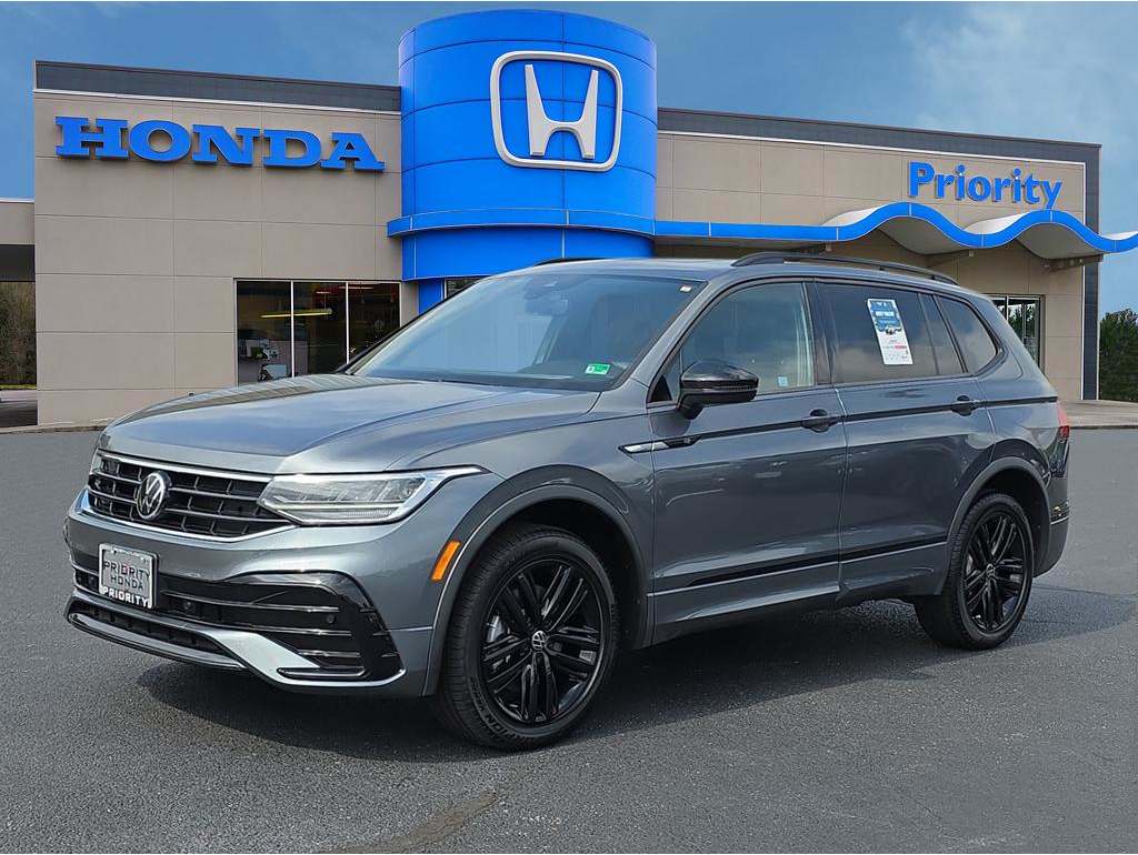 2022 Volkswagen Tiguan SE R-LINE BLACK