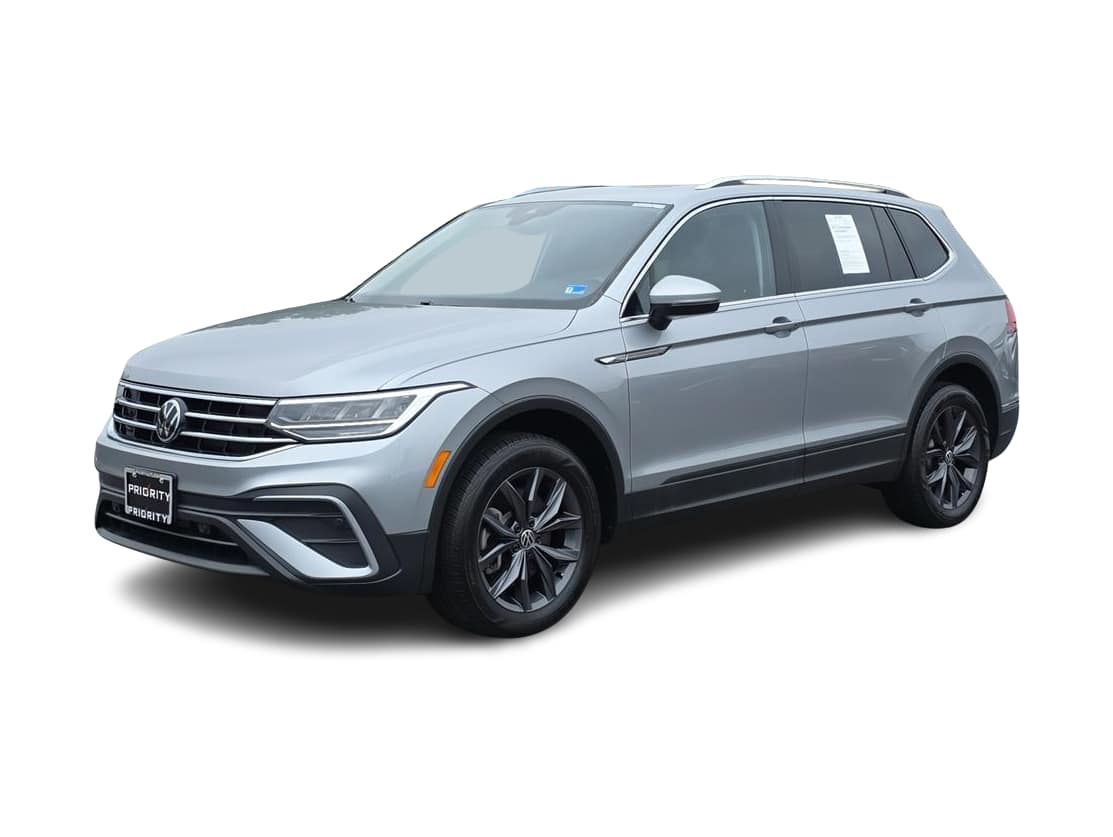 Thumbnail: 2023 Volkswagen Tiguan - 1