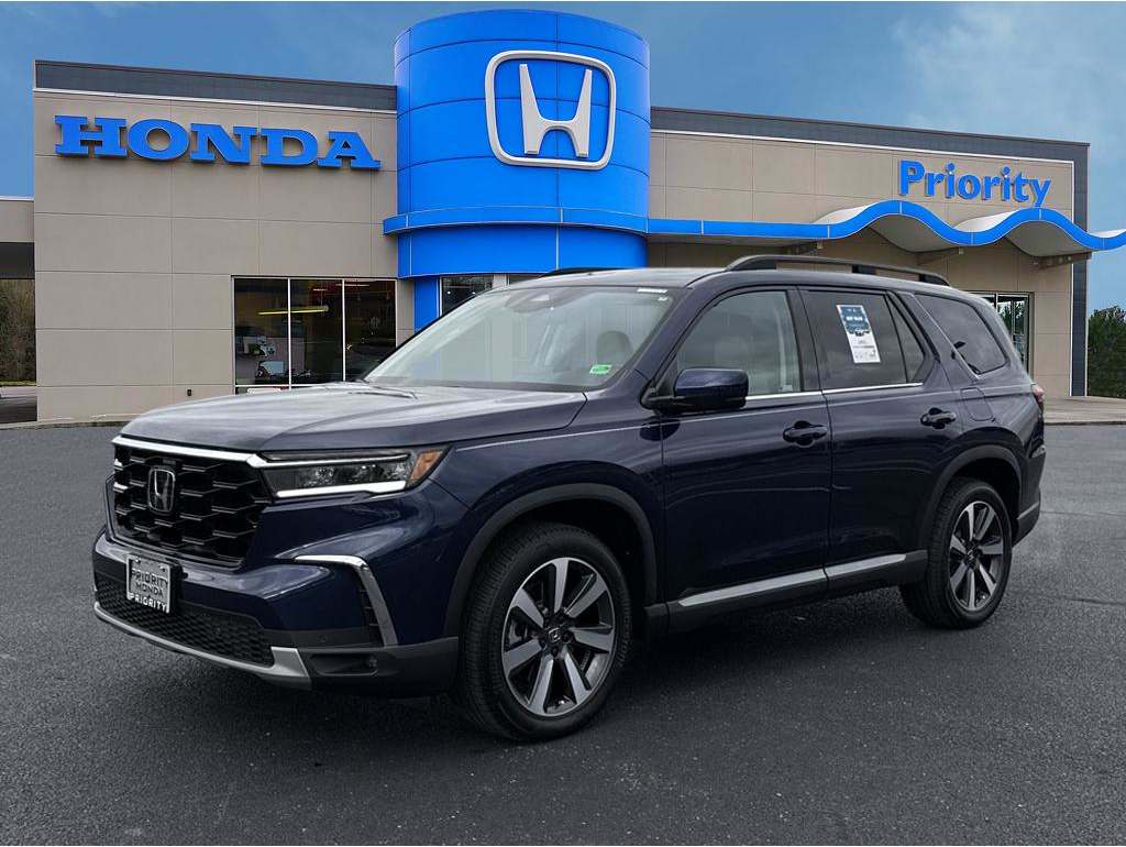 2025 Honda Pilot Touring's photo