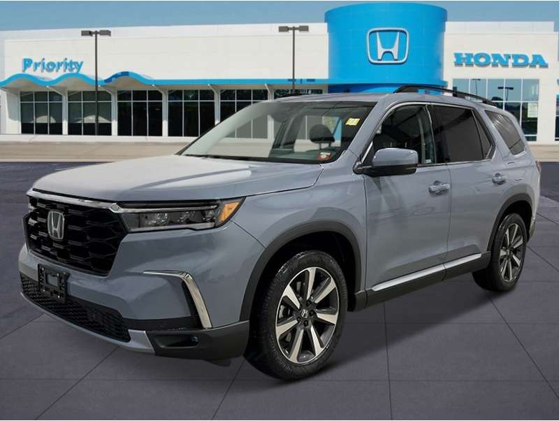 2025 Honda Pilot Touring's photo