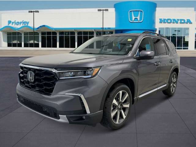 2025 Honda Pilot Touring's photo