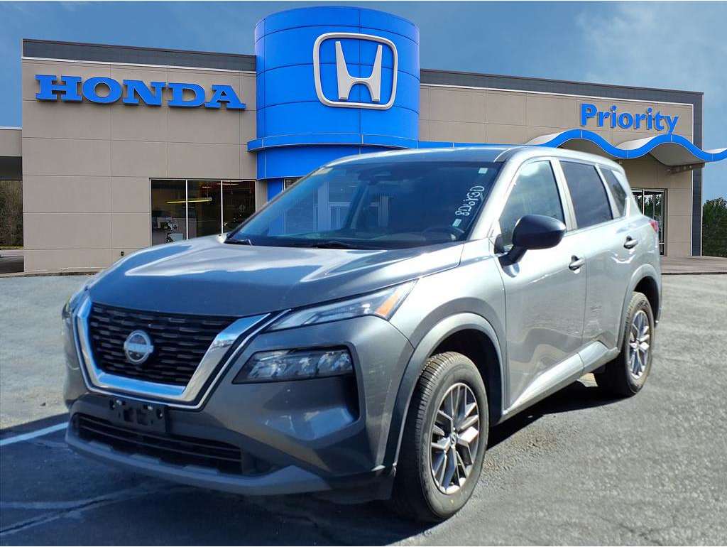 2023 Nissan Rogue S's photo