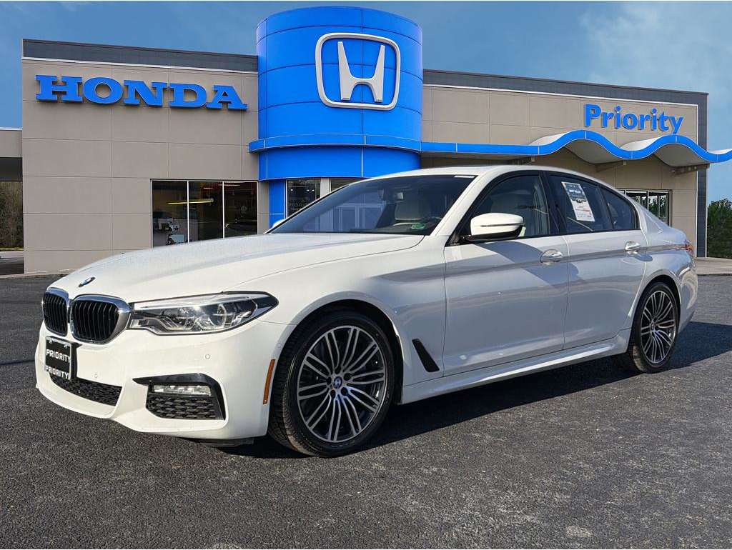 2017 BMW 5 Series 540i's photo