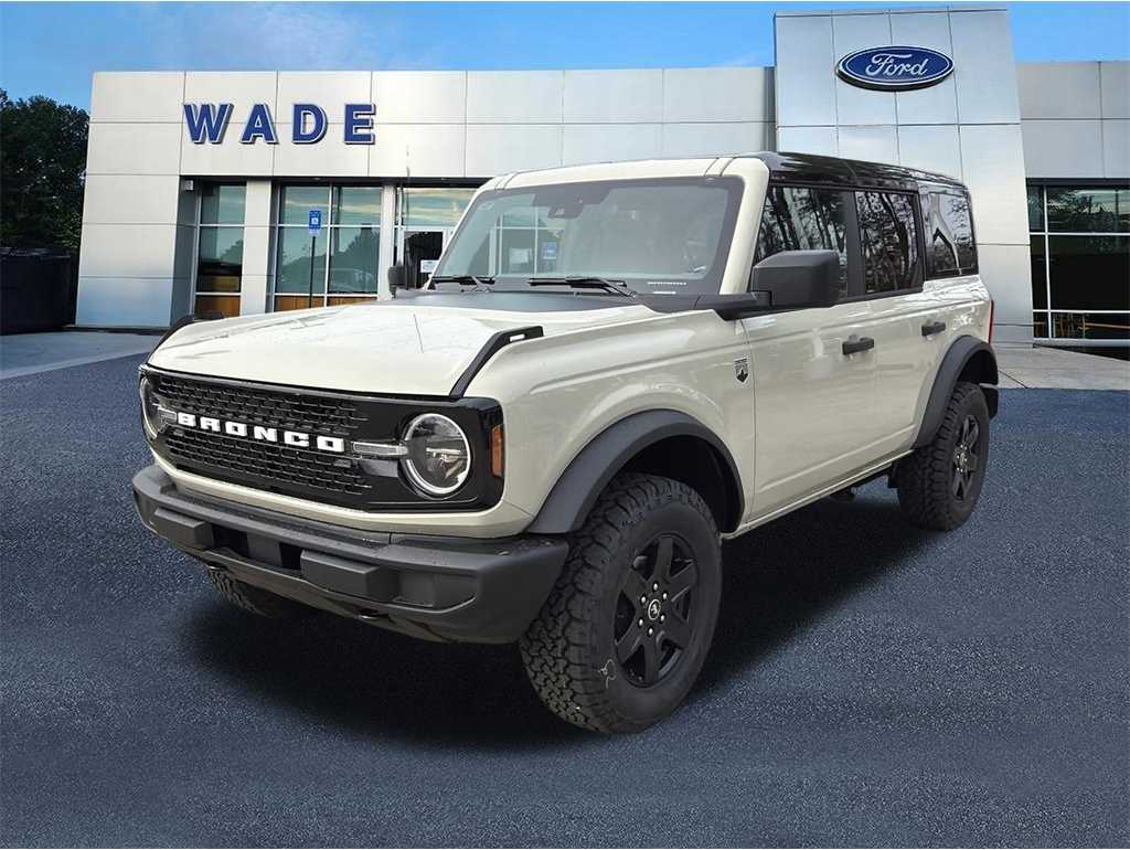 2025 Ford Bronco 4-Door Big Bend's photo