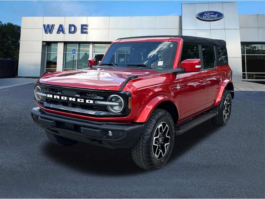 2024 Ford Bronco 4-Door Outer Banks's photo