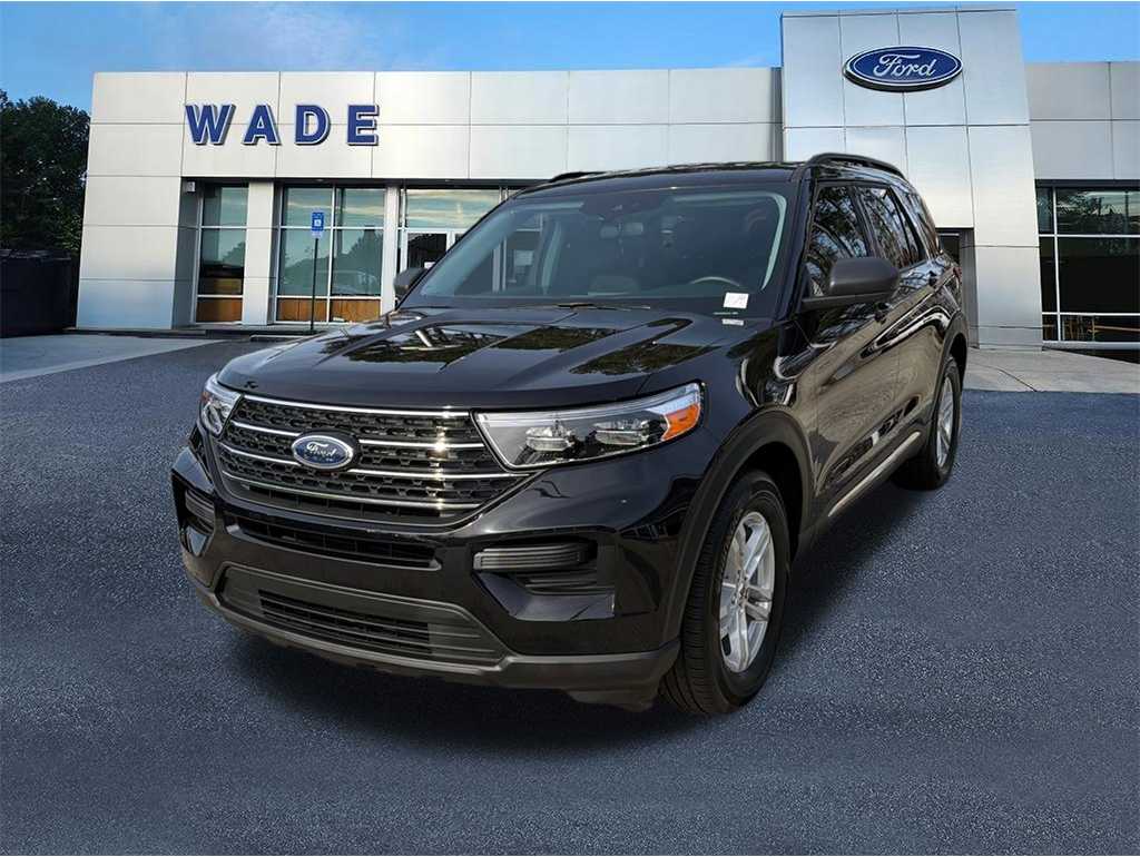 2023 Ford Explorer XLT's photo